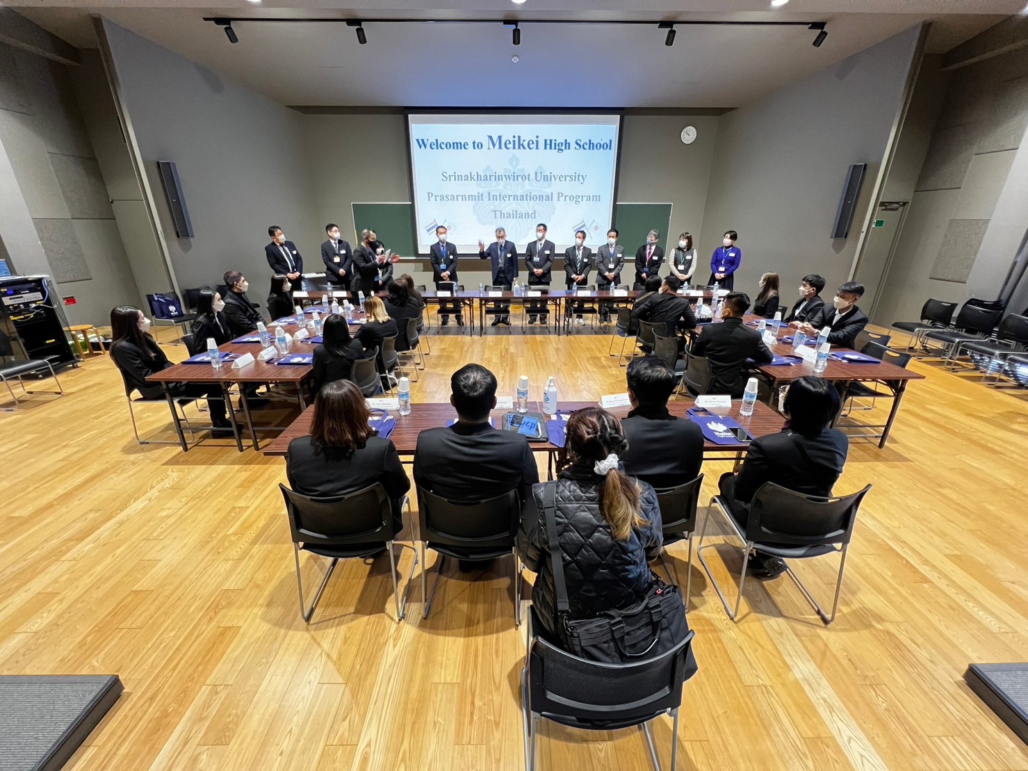 LINE_ALBUM_Japan -overseas trip_230527_8