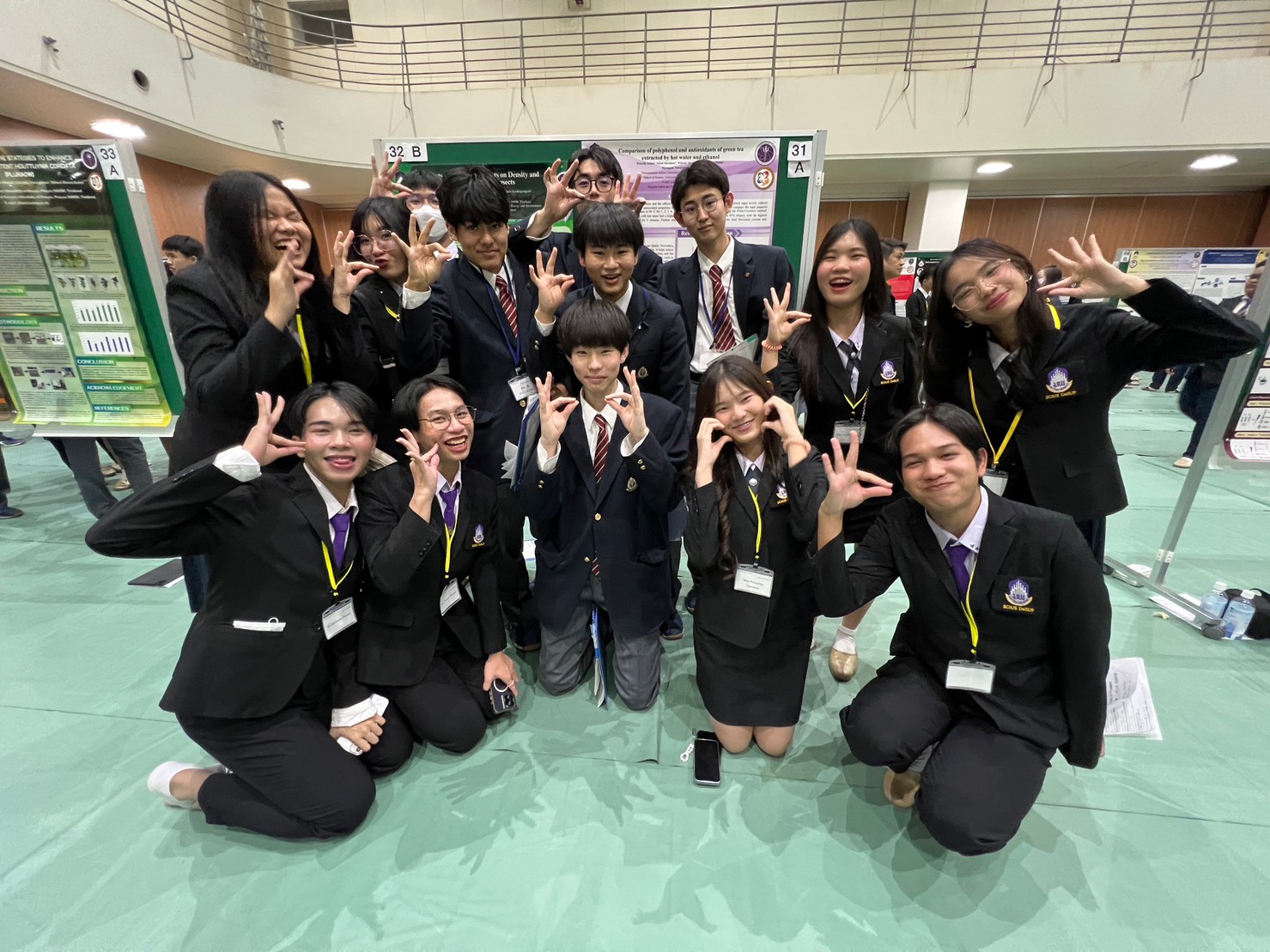 LINE_ALBUM_Best friends_๒๓๑๑๑๒_7