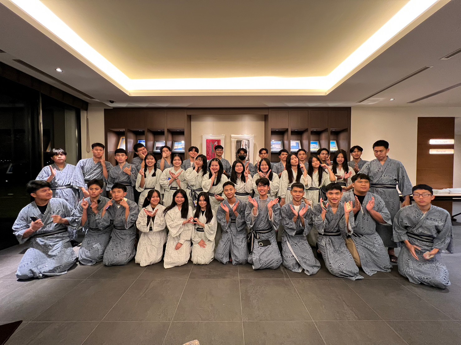 LINE_ALBUM_DAY 4_๒๓๑๑๑๒_24